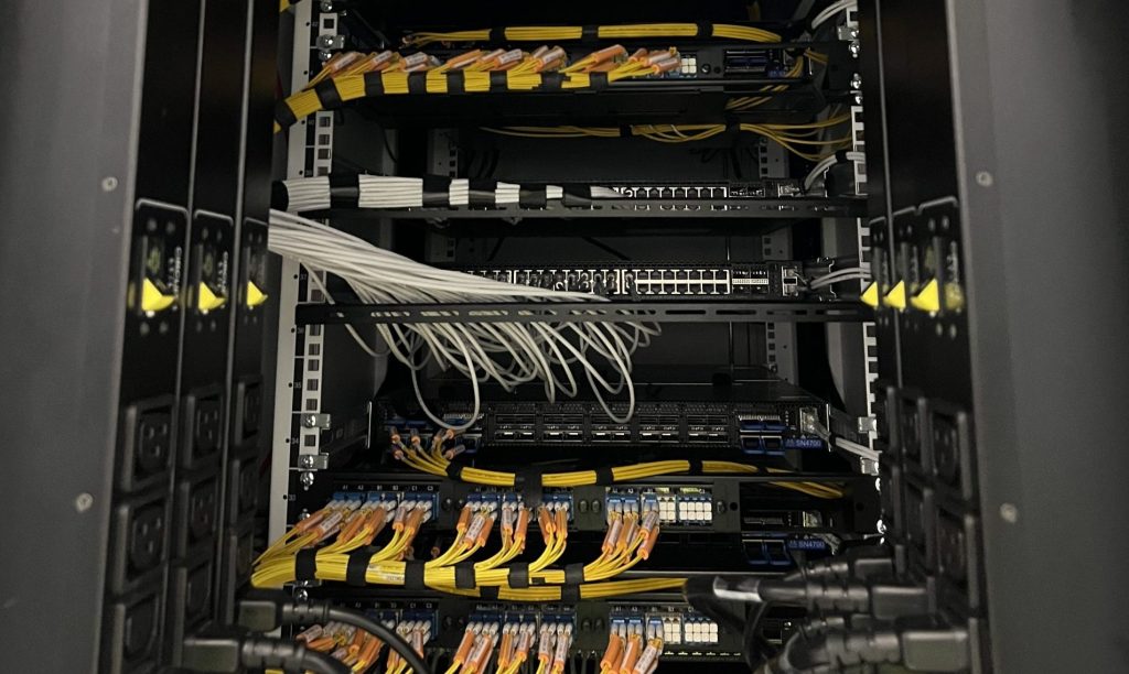 neatly organized wiring in a server, server sustainability